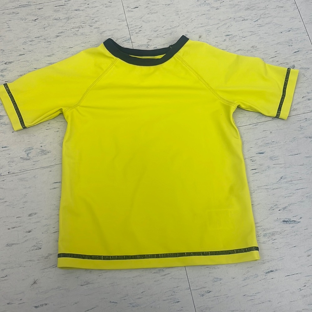 OLD NAVY RASH GUARD